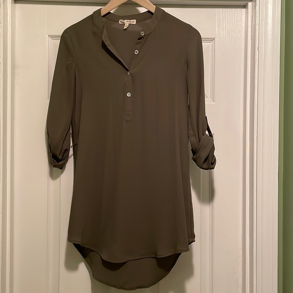 ‘About a girl’ midi-dress